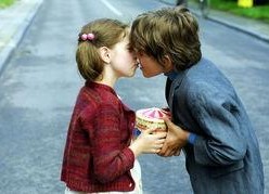 娱乐吃瓜君两小无猜,揭秘两小无猜的甜蜜幕后